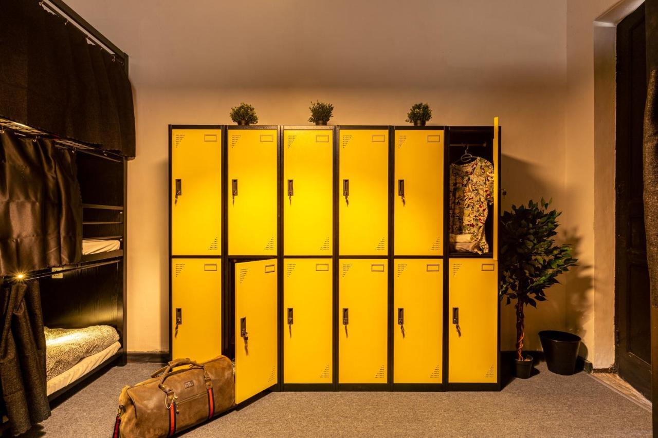Bee Hostel 레메소스 외부 사진
